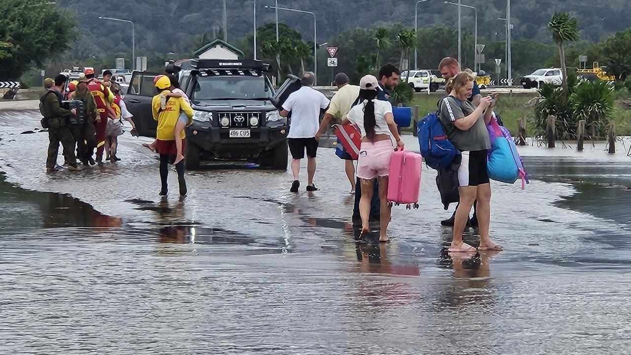 People moved to safety nears Cairns
