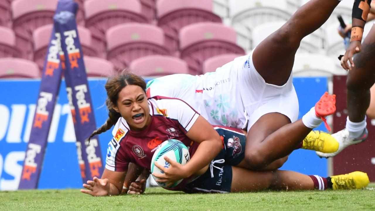 Shalom Sauaso in action for Queensland Reds. 