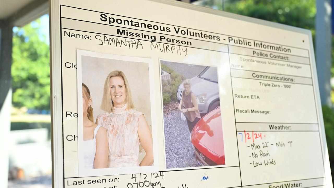 A sign for missing woman Samantha Murphy