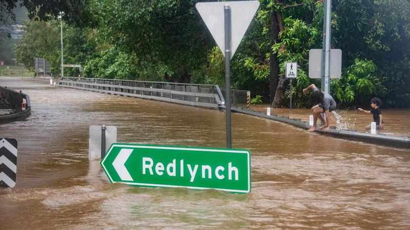 Queensland flooding first priority for new ministers