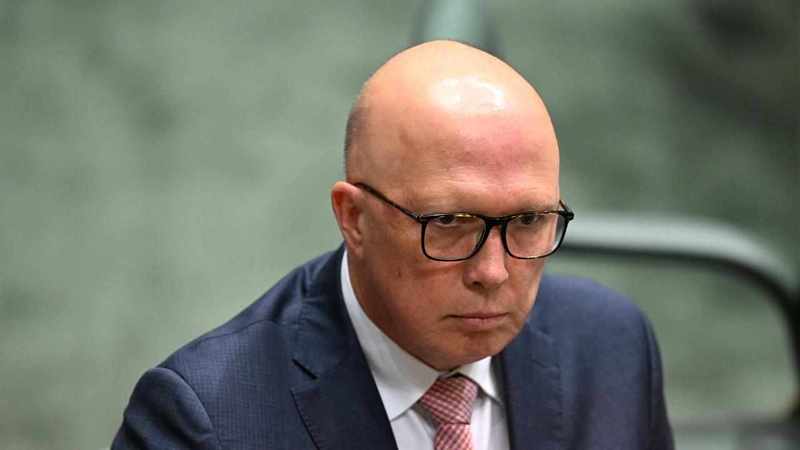 Dutton cops heat from police over right to disconnect