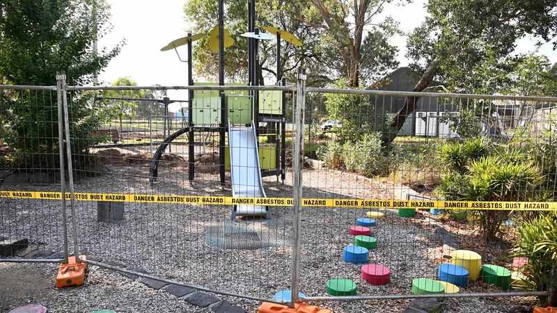 Asbestos detected at three more Melbourne parks