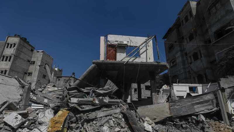 Dozens killed in Gaza as Hamas vows to 'break' Israel