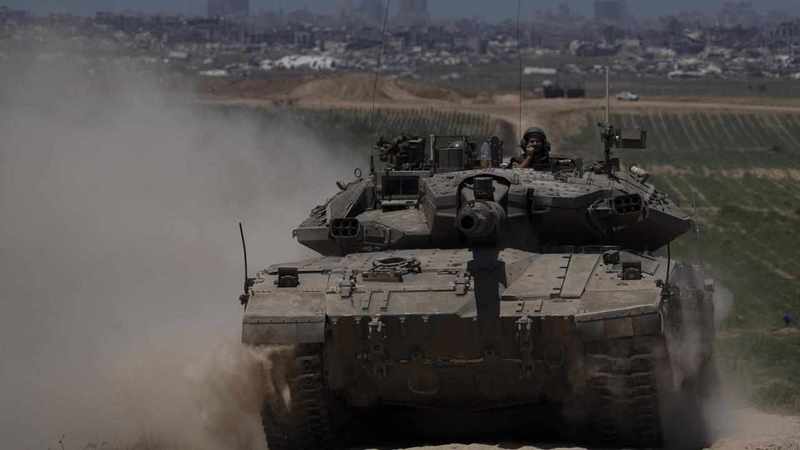 Israeli tanks move in on Hamas stronghold in north Gaza