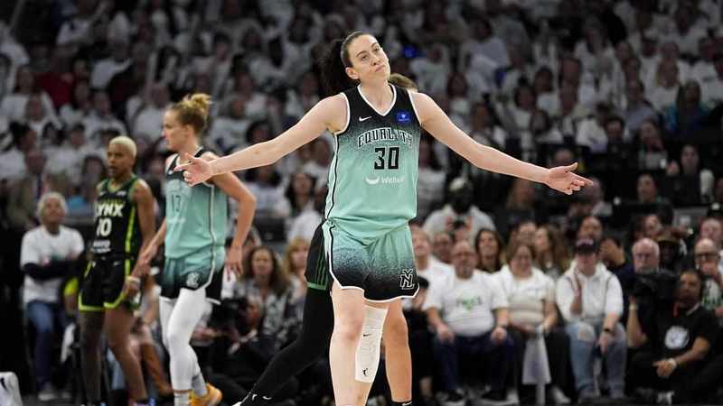 Liberty win WNBA thriller as Aussie star suffers injury