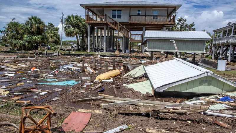 Florida recovers as ex-hurricane Idalia soaks Carolinas