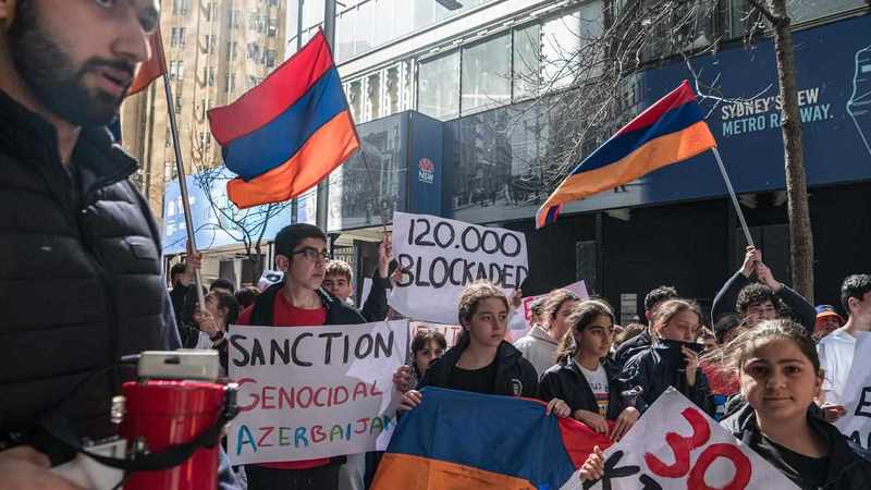 Armenians demand govt pressure on 'genocidal' blockade