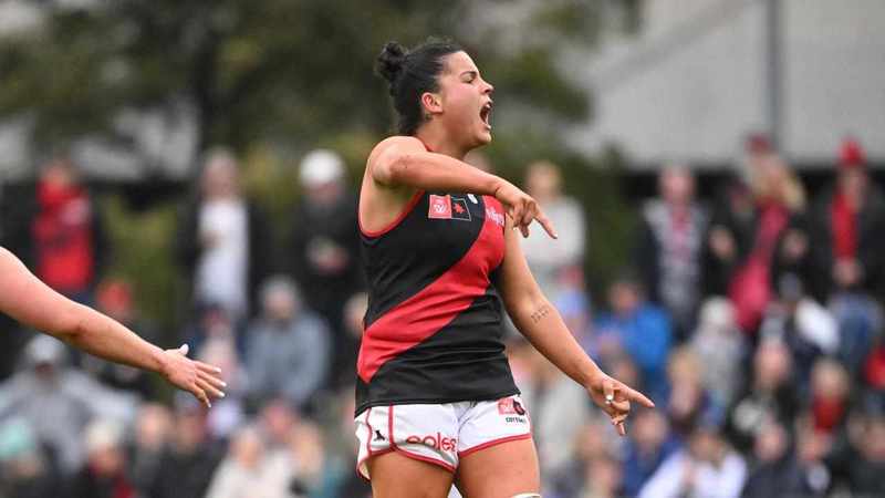 Maddy Prespakis leads Bombers to AFLW win over Hawks
